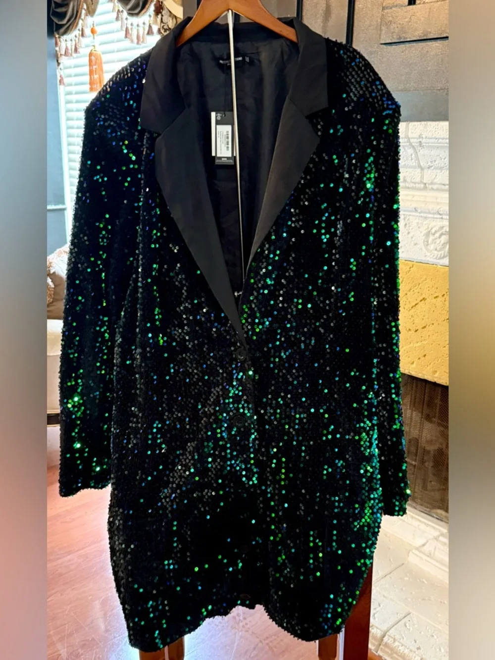 NWT Black Sequin Long Sleeve Blazer Dress with Green Iridescent Accents - Picture 6 of 6